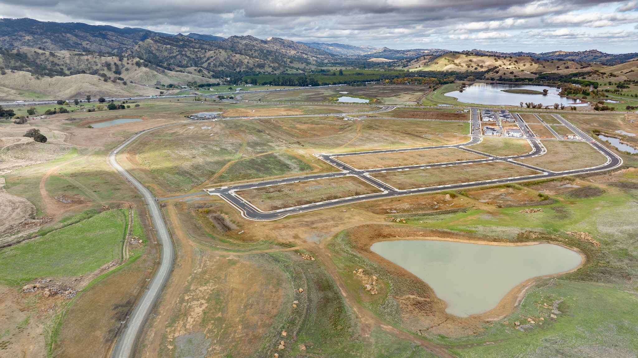 201 Mount Royal Rd, Vacaville, CA for sale Primary Photo- Image 1 of 3