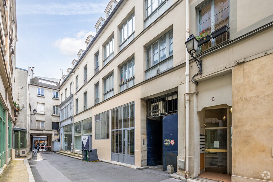 21 Rue Du Faubourg Saint-Antoine, Paris for lease - Building Photo - Image 3 of 3