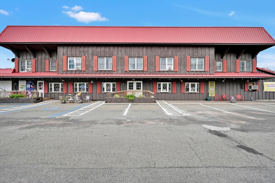 4741 Route 220, Muncy Valley, PA à vendre - Photo du bâtiment - Image 2 de 135