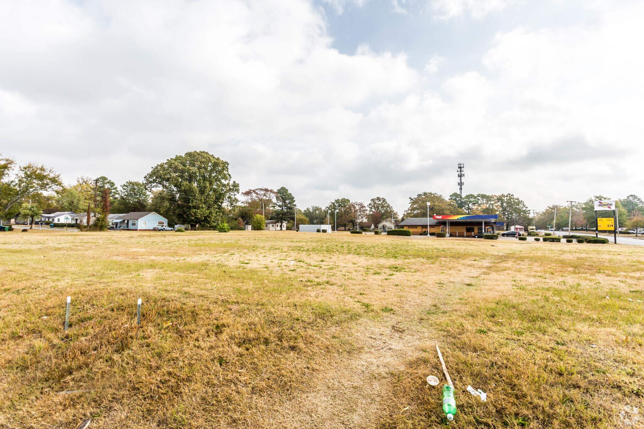 3100-3124 W Roosevelt Rd, Little Rock, AR for sale Primary Photo- Image 1 of 4
