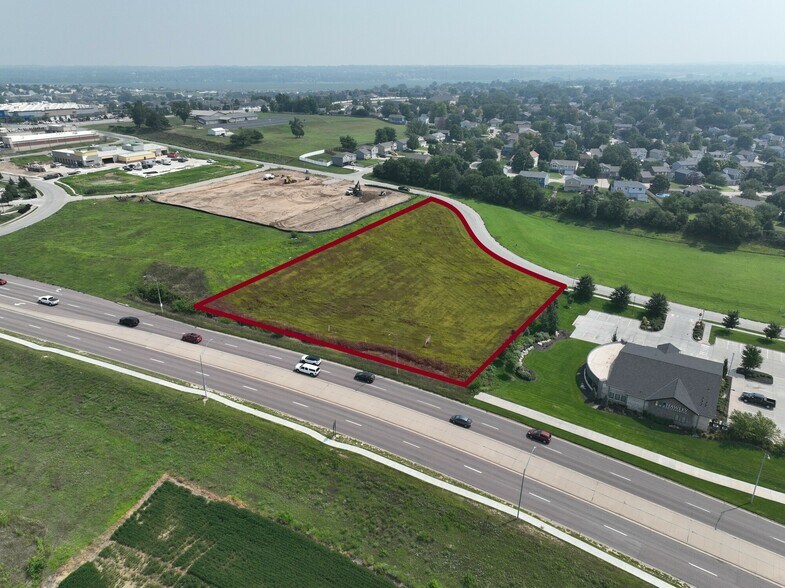 10130 S 71st St, Papillion, NE for lease - Aerial - Image 2 of 5