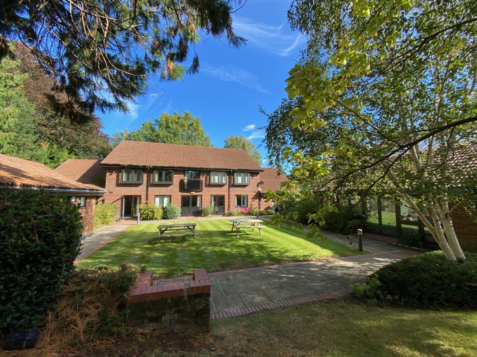 3 Bassett Av, Southampton for lease Building Photo- Image 1 of 9