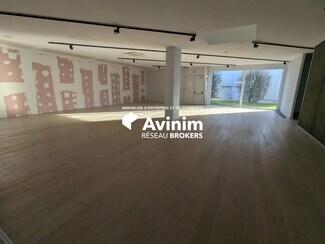 Plus de détails pour Commerce de détail à louer