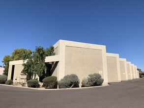 7441 E Butherus Dr, Scottsdale, AZ for lease Building Photo- Image 2 of 2