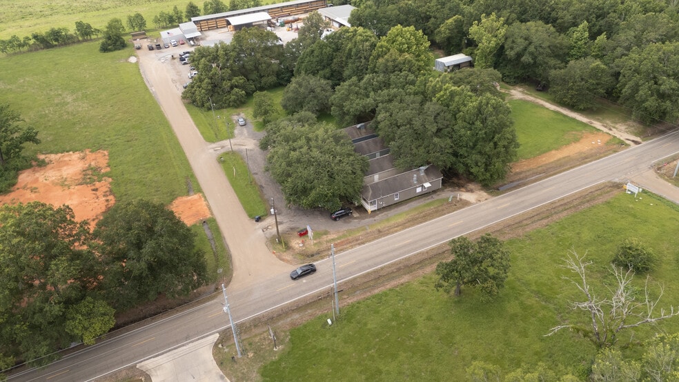 53517 Harvest Ln, Loranger, LA à vendre - Photo du bâtiment - Image 2 de 19