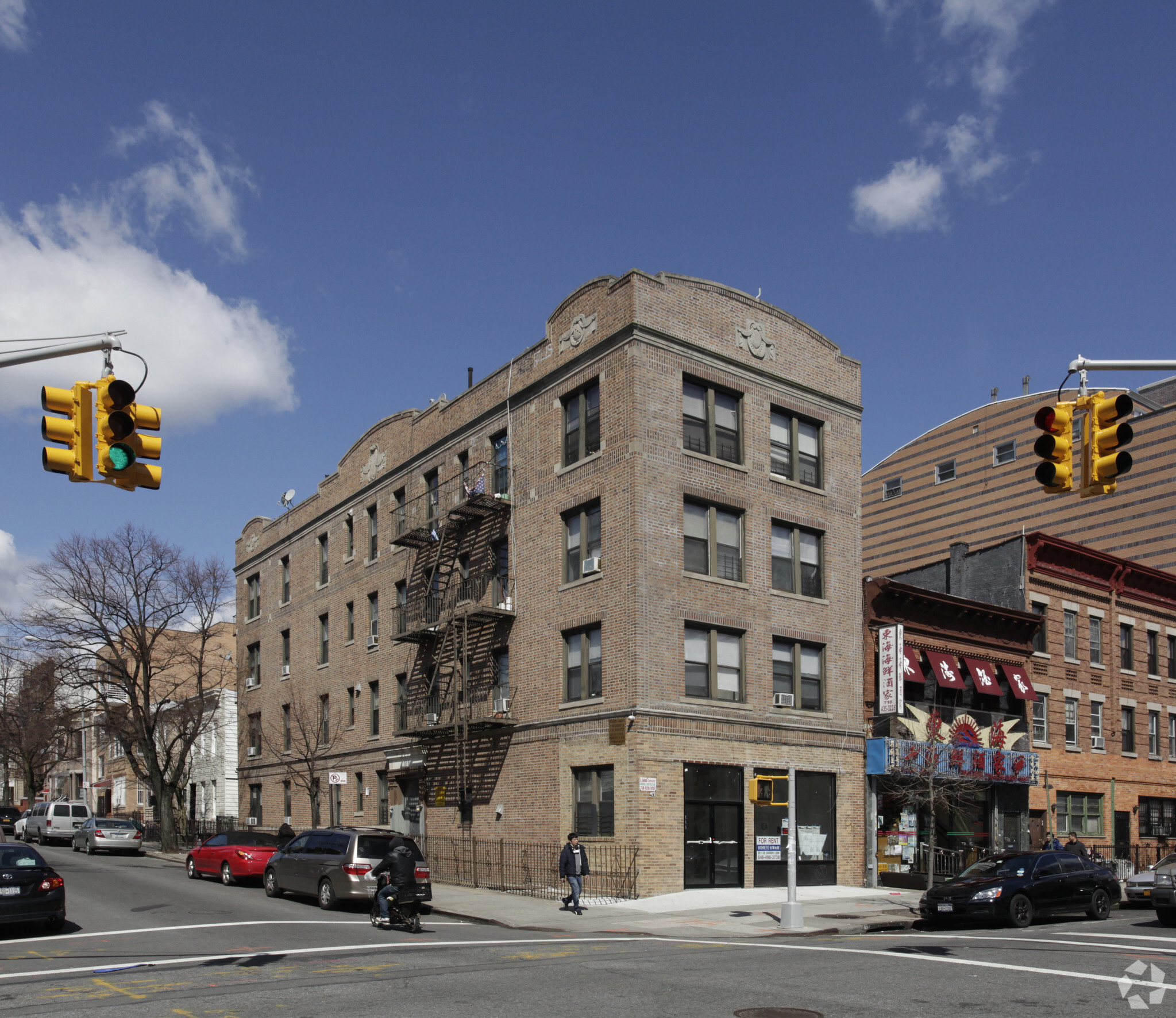 5026 7th Ave, Brooklyn, NY à vendre Photo principale- Image 1 de 1