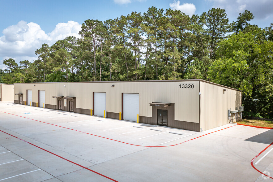 13310-13380 Telge Rd, Cypress, TX for lease - Building Photo - Image 2 of 13