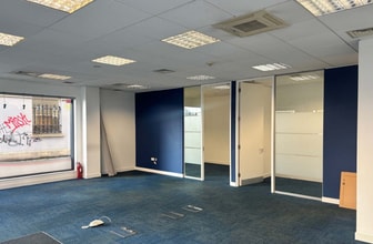 29-31 Montgomery St, Belfast for lease Interior Photo- Image 2 of 2