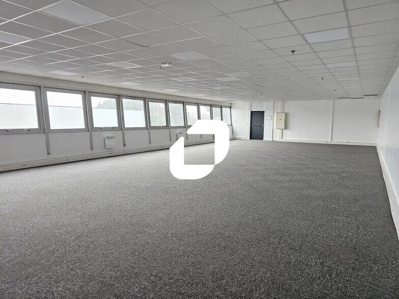 18 Rue De La Ferme Saint-Ladre, Saint-Witz à louer - Photo intérieure - Image 2 de 13