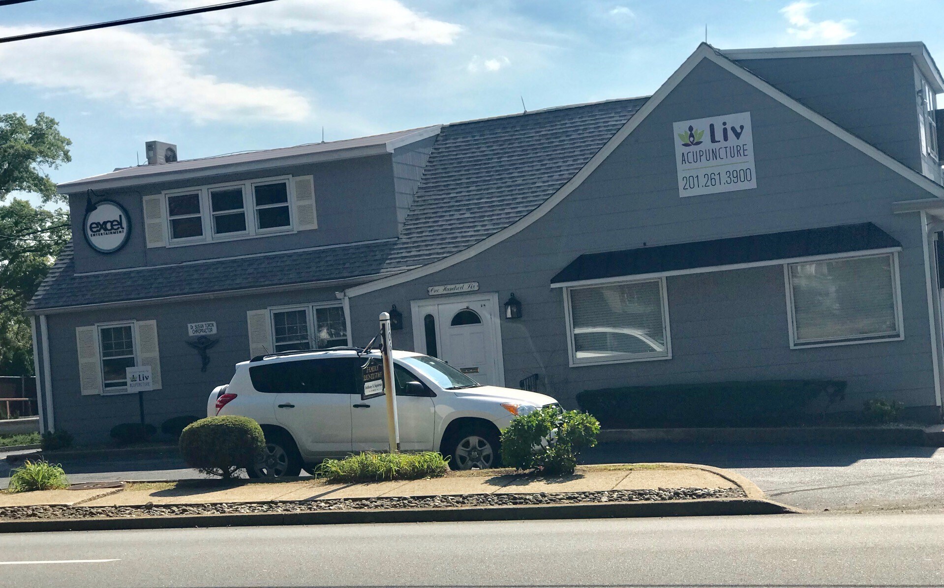 106 E Ridgewood Ave, Paramus, NJ for lease Primary Photo- Image 1 of 4