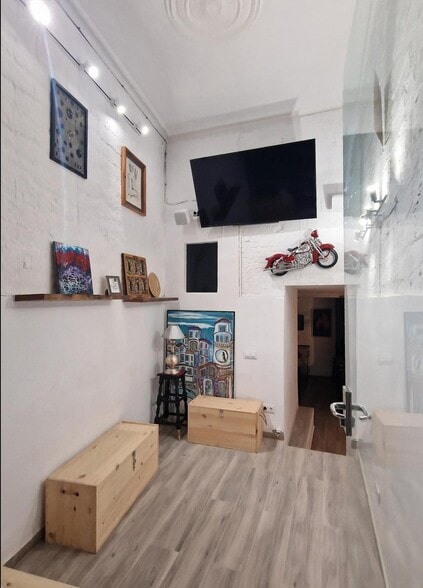 View Photo