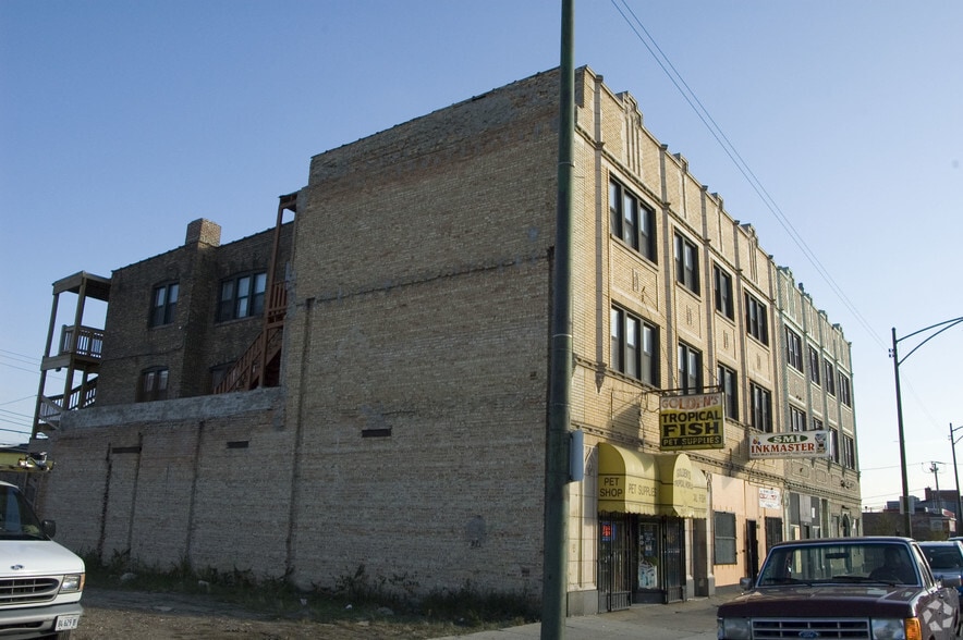 8611-8619 S Ashland Ave, Chicago, IL for lease - Primary Photo - Image 1 of 4