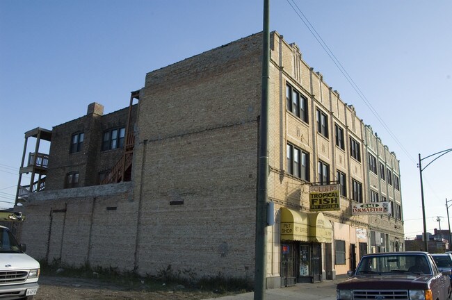 Plus de détails pour 8611-8619 S Ashland Ave, Chicago, IL - Commerce de détail à louer