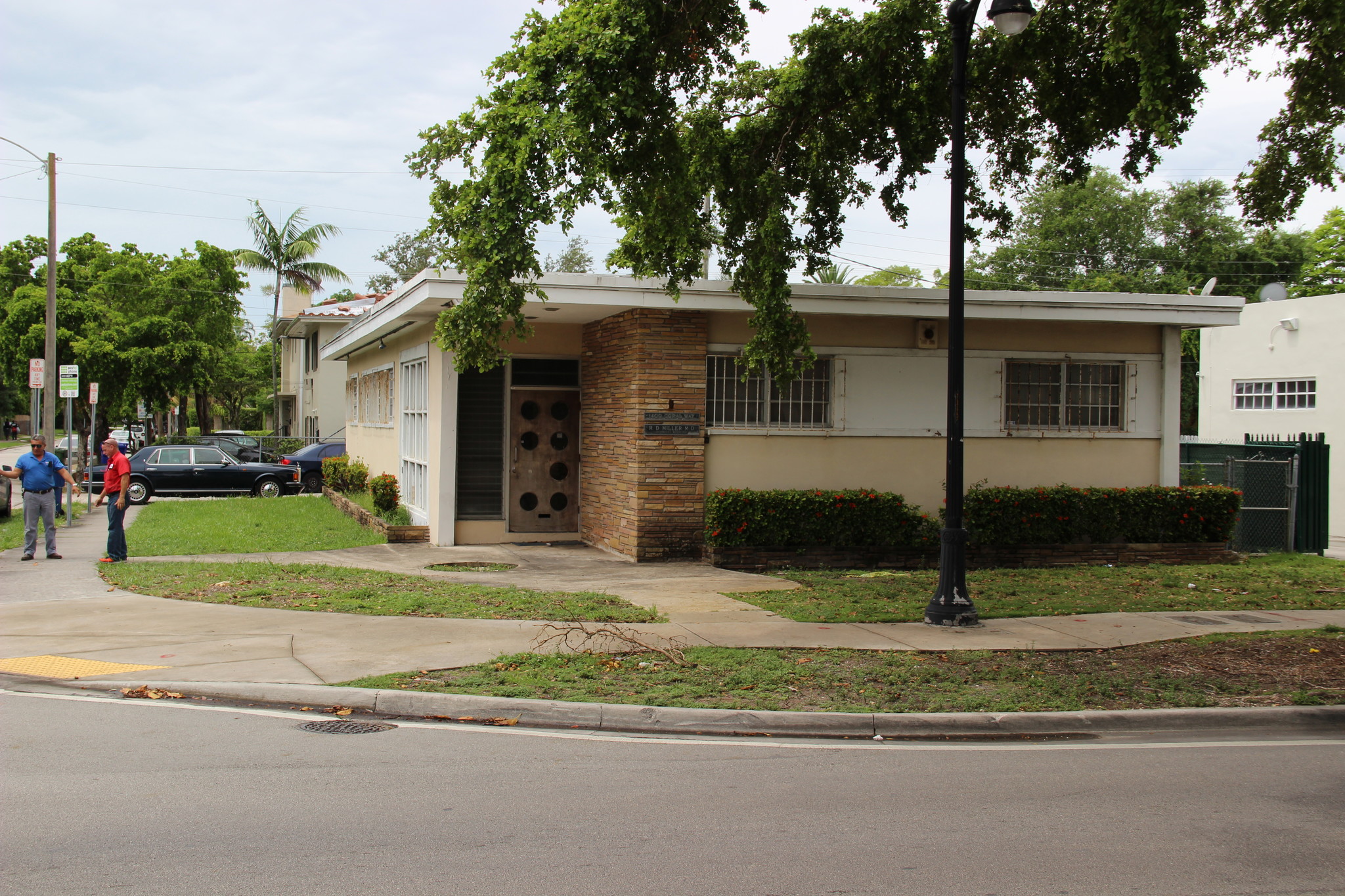 1400 Coral Way, Miami, FL à vendre Photo du bâtiment- Image 1 de 1