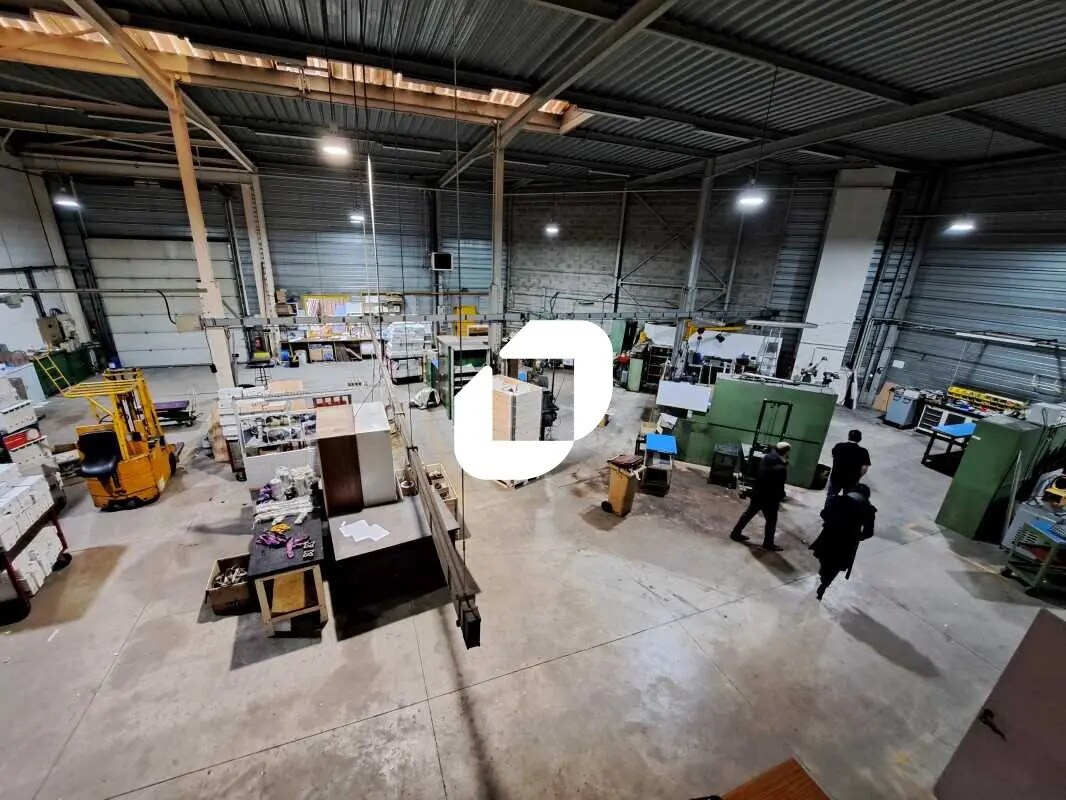 Flex in Noisy-le-Sec for lease Interior Photo- Image 1 of 19