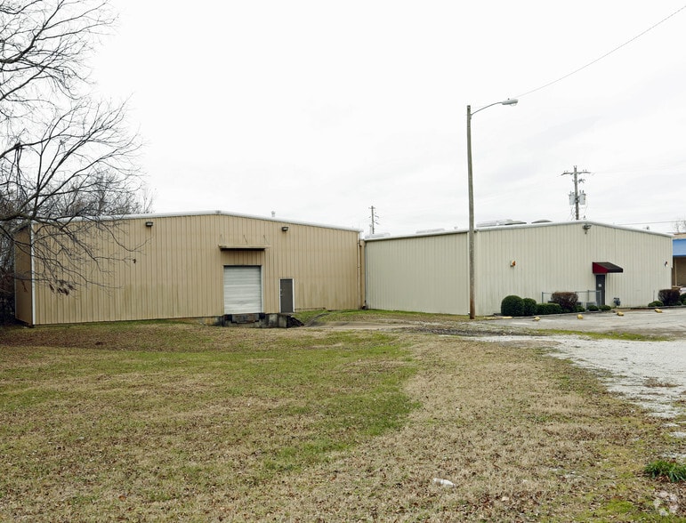 408 Sterling St, Jackson, TN for lease - Primary Photo - Image 1 of 4