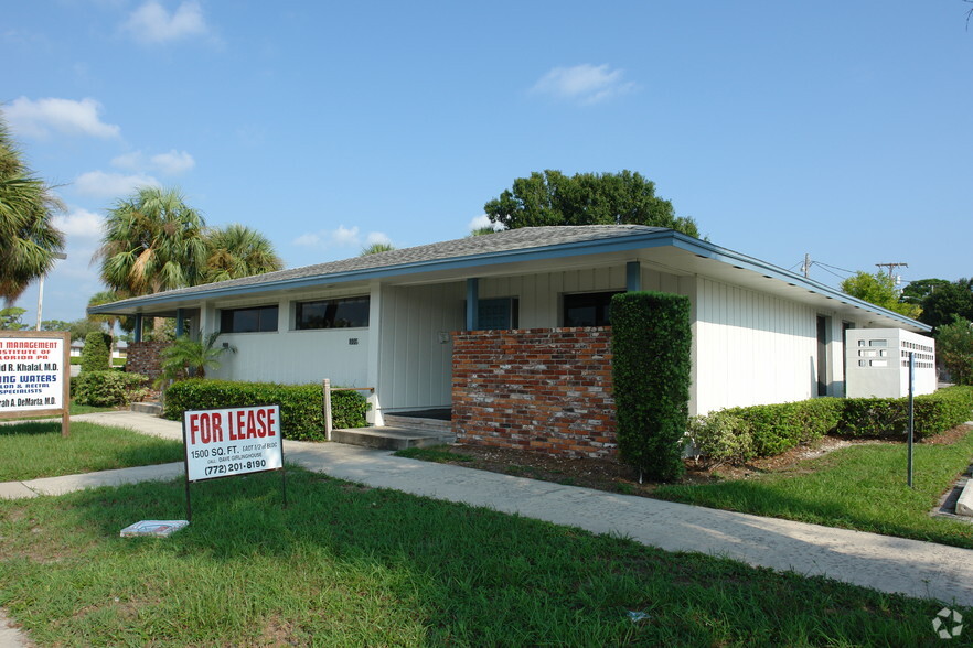 1006 Virginia Ave, Fort Pierce, FL à vendre - Photo du bâtiment - Image 1 de 1