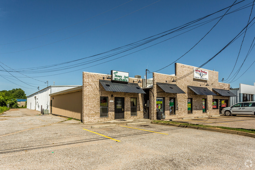 709-713 N Main St, Covington, TN à vendre - Photo principale - Image 1 de 1