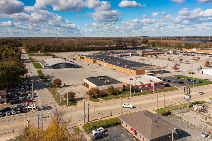 3590-3596 Village Ct, Gary, IN for lease - Aerial - Image 3 of 3