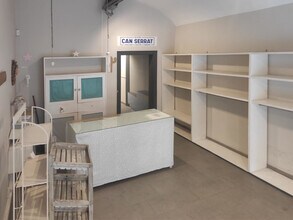 Retail in Mataró, Barcelona for lease Interior Photo- Image 2 of 12