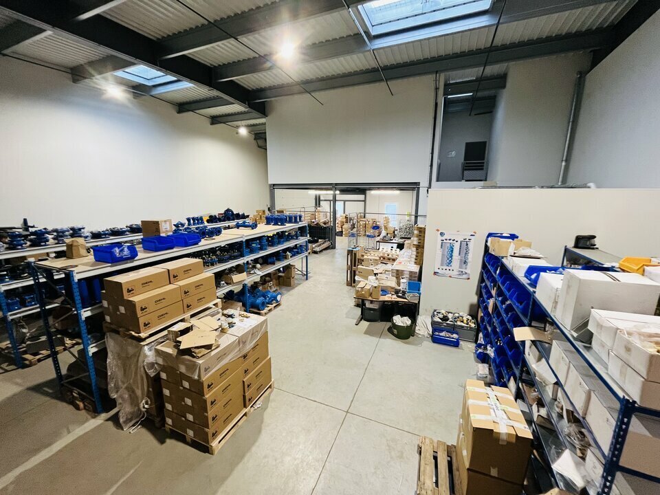 Industrial in Montivilliers for lease Interior Photo- Image 1 of 7