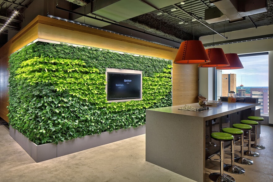 1 S Clinton Ave, Rochester, NY for lease - Building Photo - Image 3 of 13