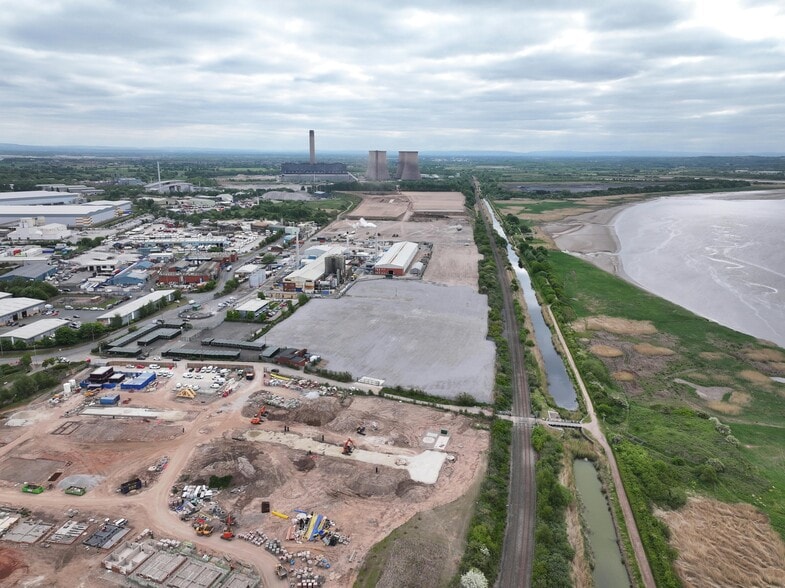 Gateway 100, Widnes for lease - Building Photo - Image 3 of 7