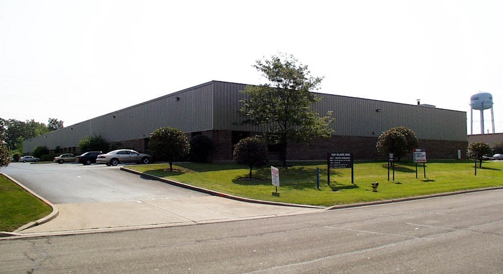 1151 Atlantic Dr, West Chicago, IL for lease - Building Photo - Image 2 of 2