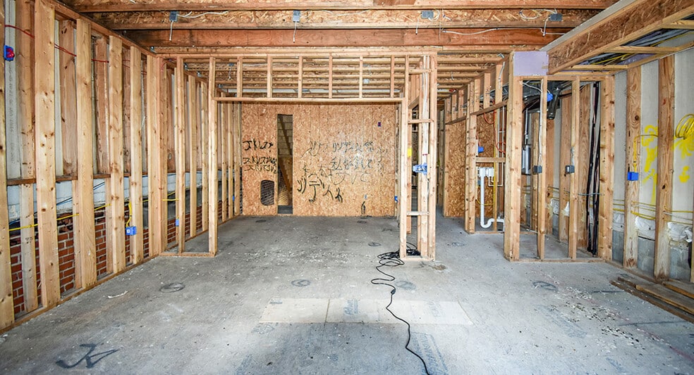 4811 Georgia Ave NW, Washington, DC à vendre - Photo intérieure - Image 3 de 6