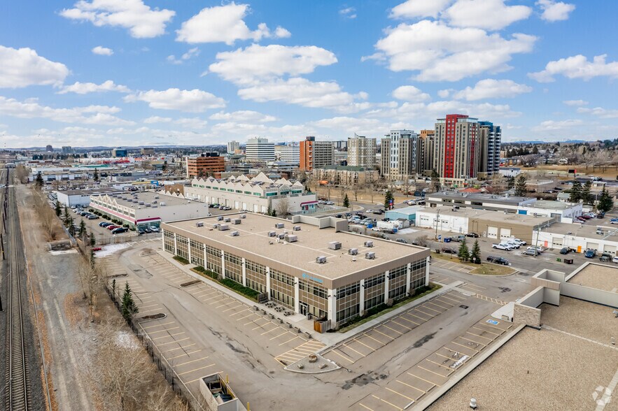 5550 1st St SW, Calgary, AB à louer - Aérien - Image 2 de 5