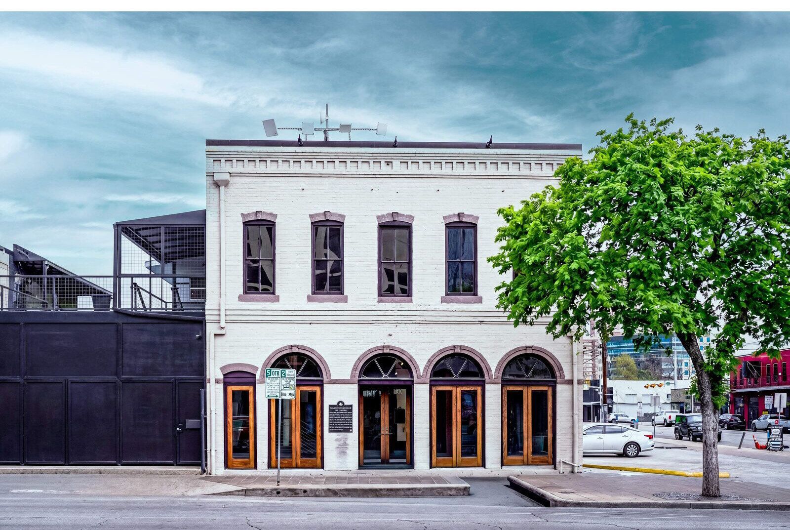 201 E 6th St, Austin, TX for lease Building Photo- Image 1 of 4