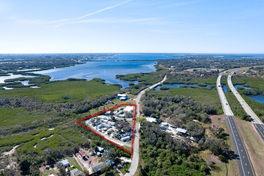 515 E 77th St, Palmetto, FL à vendre - Photo du bâtiment - Image 3 de 6