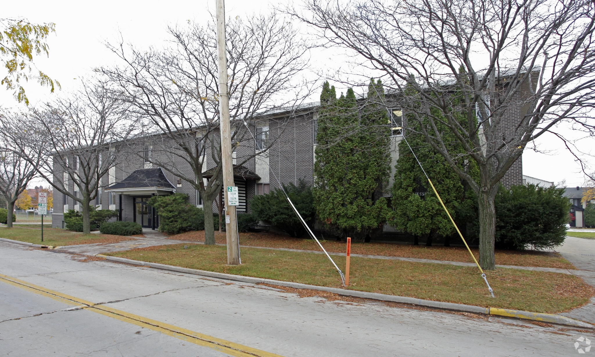 529 S Jefferson, Green Bay, WI for lease Primary Photo- Image 1 of 16