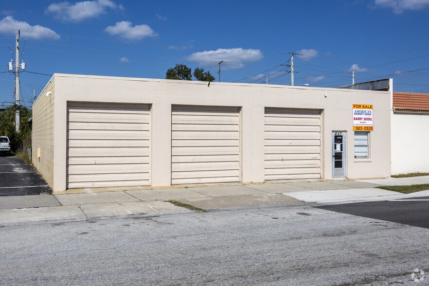 657 E Venice Ave, Venice, FL à vendre - Photo principale - Image 1 de 3