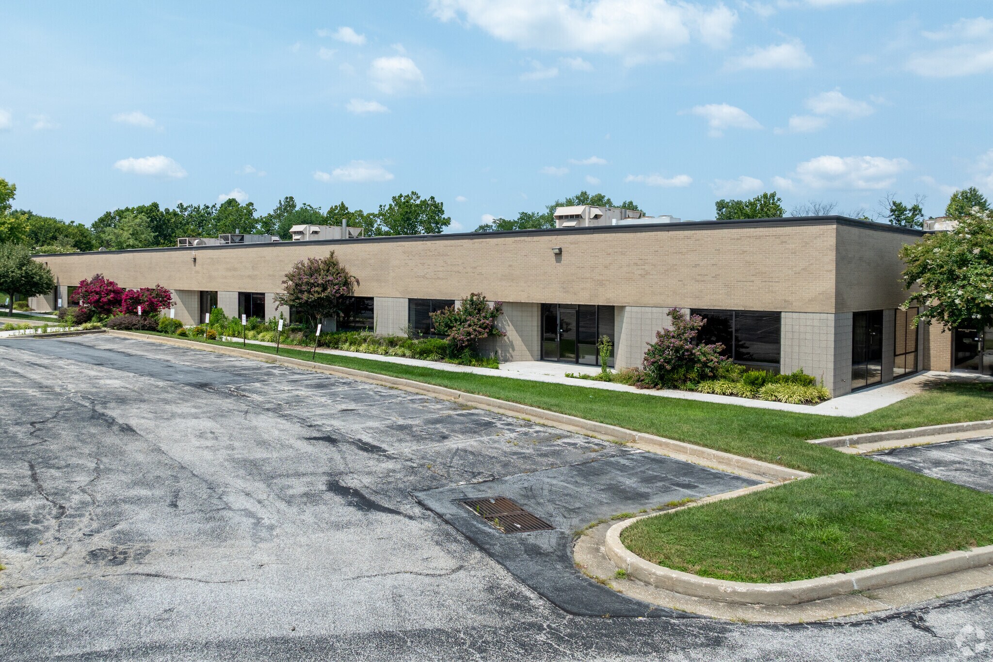 7253 Ambassador Rd, Windsor Mill, MD for lease Primary Photo- Image 1 of 7