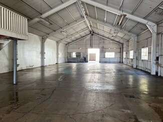 Plus de détails pour 126 E 16th St, Costa Mesa, CA - Industriel à louer