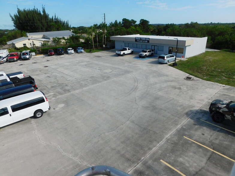 5130 N US Highway 1, Fort Pierce, FL à vendre - Photo du b timent - Image 1 de 1