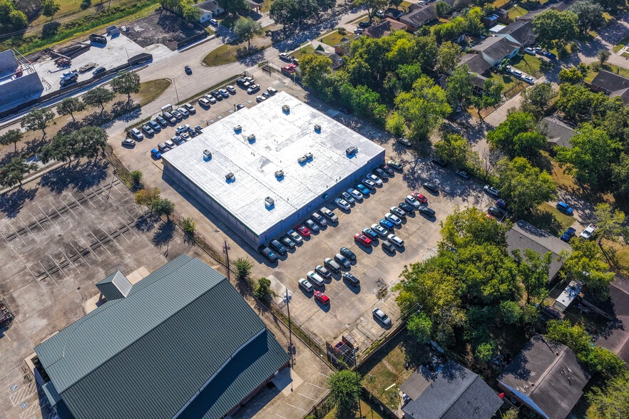 13838 Buffalo Speedway, Houston, TX à vendre - Photo du bâtiment - Image 2 de 5