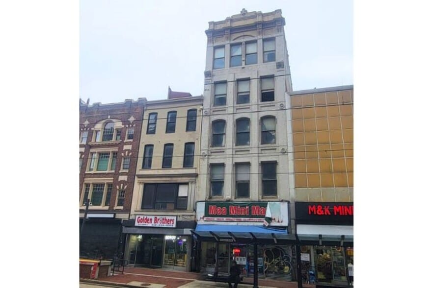 225 N Howard St, Baltimore, MD for sale - Building Photo - Image 2 of 12
