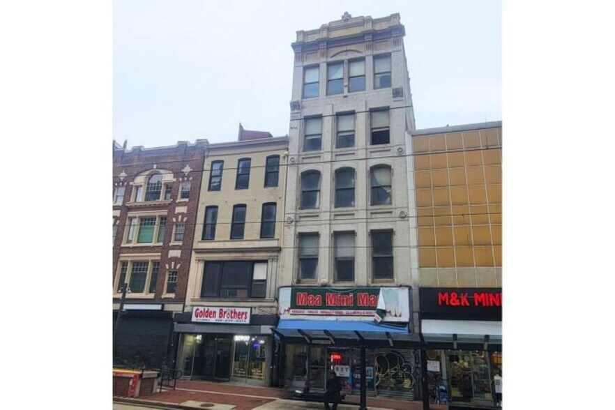 225 N Howard St, Baltimore, MD à vendre - Photo du bâtiment - Image 2 de 12