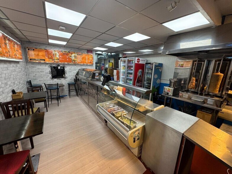 119 Kirby Rd, Leicester à vendre - Photo du bâtiment - Image 2 de 6