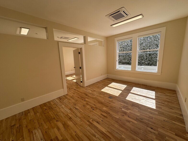 301 E 3rd Ave, San Mateo, CA à louer - Photo du bâtiment - Image 2 de 9