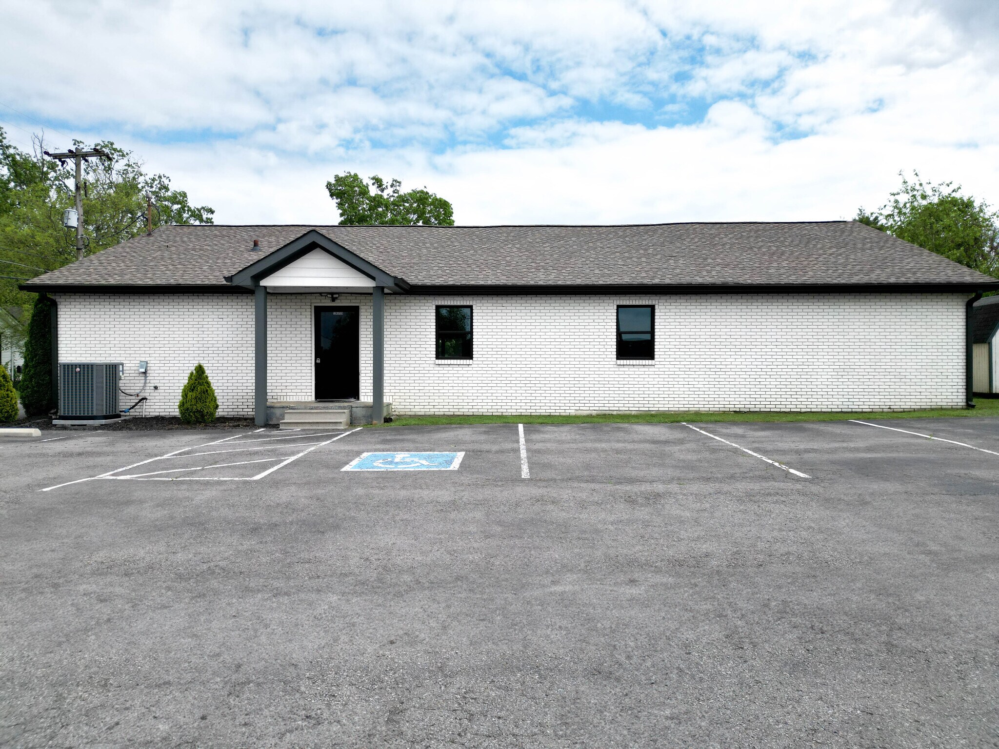 99 Marion St, Clarksville, TN for lease Building Photo- Image 1 of 16