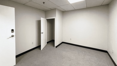 210 Pomeroy Ave, Meriden, CT for lease Interior Photo- Image 1 of 3