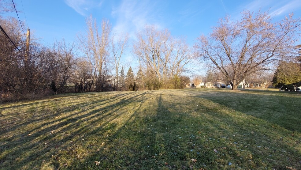 150 W Sidney Ave, Villa Park, IL à vendre - Photo du bâtiment - Image 1 de 8