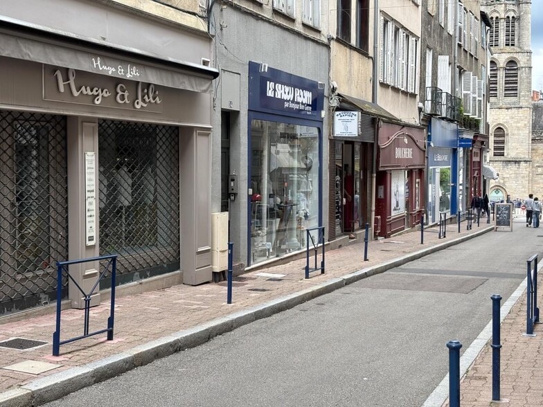 Retail in Limoges for lease - Building Photo - Image 3 of 3