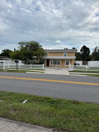 Plus de détails pour 8 E Summit St, Apopka, FL - Spécialité à vendre
