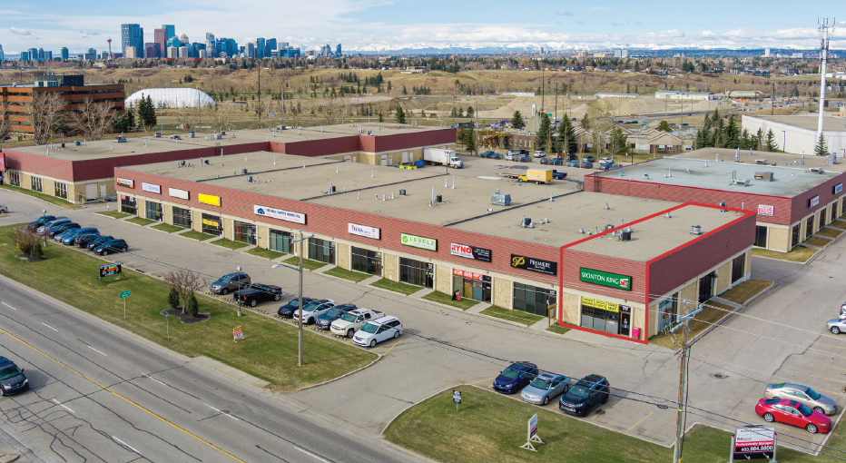 3427-3449 12 St NE, Calgary, AB à louer Photo principale- Image 1 de 2