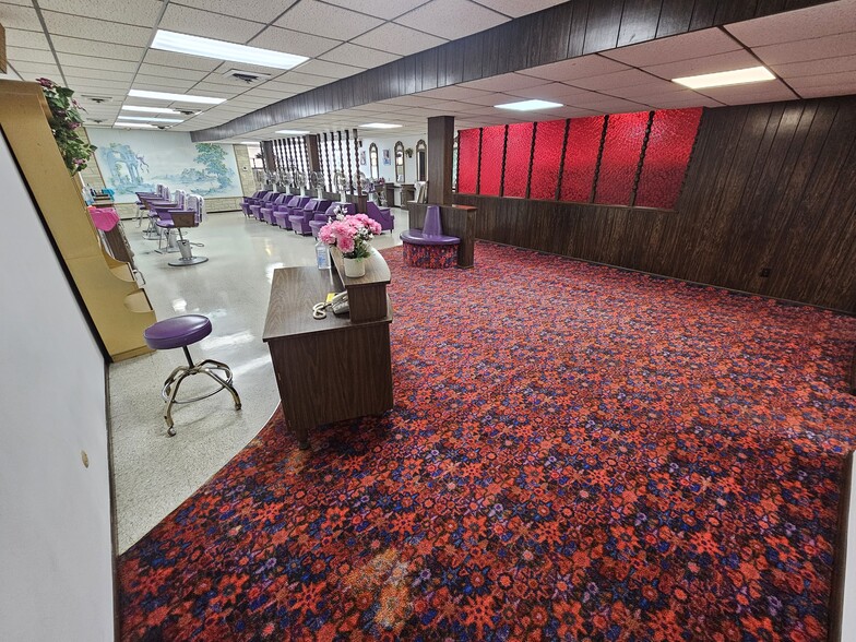 504 S 4th St, Ste Genevieve, MO for sale - Interior Photo - Image 3 of 4