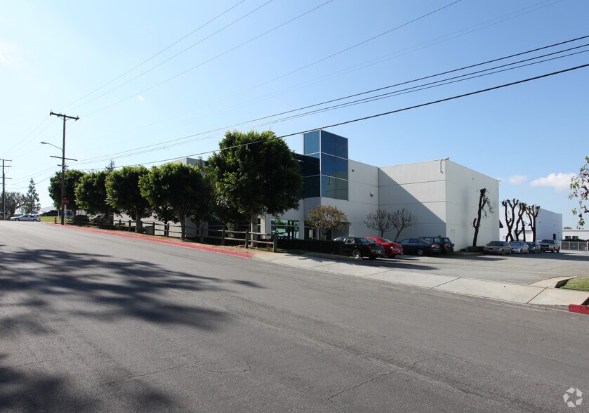 957 Lawson St, City of Industry, CA à louer - Photo principale - Image 1 de 6